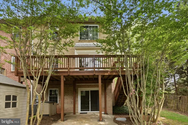 $599,900 | 221 Beacon Drive, Sterling, VA 20164