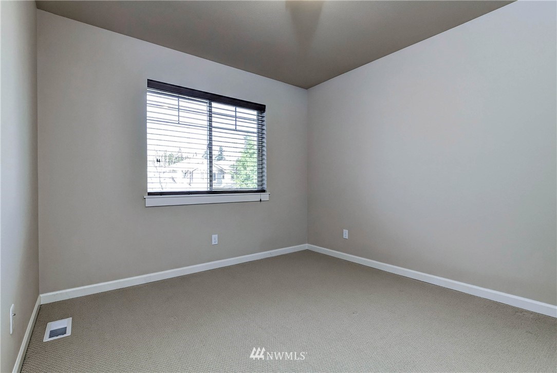 6213 Southeast 2nd Street Renton, WA 98059 - Photo 18 of 32