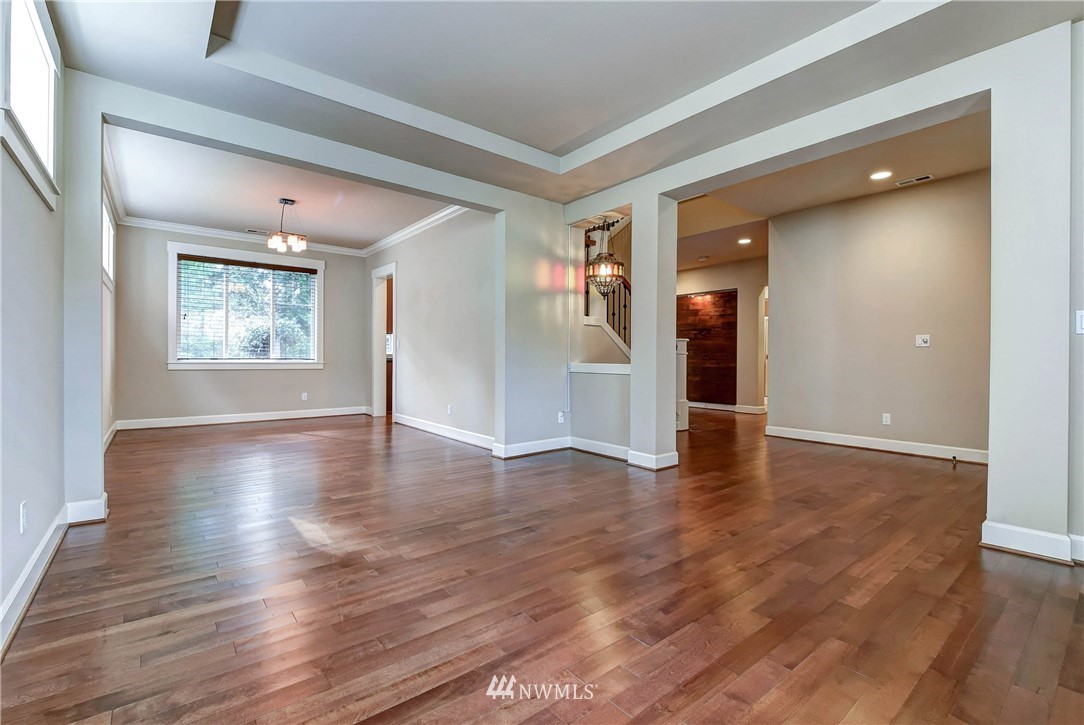 6213 Southeast 2nd Street Renton, WA 98059 - Photo 4 of 32