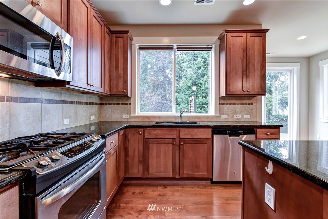 6213 Southeast 2nd Street Renton, WA 98059 - Photo 8 of 32