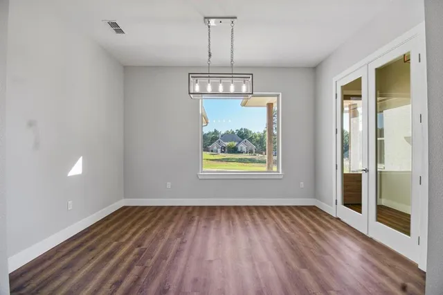 $549,900 | 19682 Dove Rdg Drive, Lindale, TX 75771