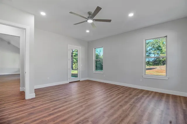 $549,900 | 19682 Dove Rdg Drive, Lindale, TX 75771