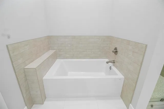 $549,900 | 19682 Dove Rdg Drive, Lindale, TX 75771