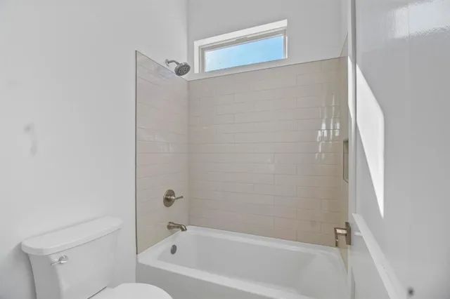 $549,900 | 19682 Dove Rdg Drive, Lindale, TX 75771