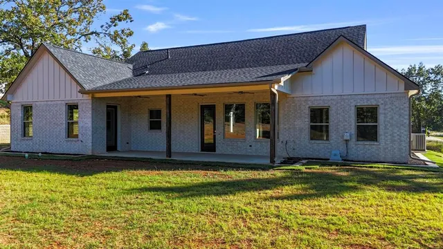$549,900 | 19682 Dove Rdg Drive, Lindale, TX 75771