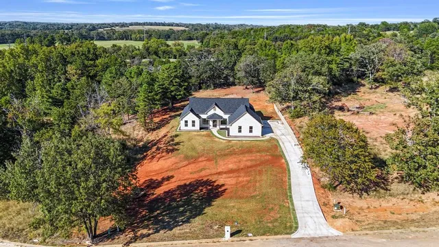 $549,900 | 19682 Dove Rdg Drive, Lindale, TX 75771