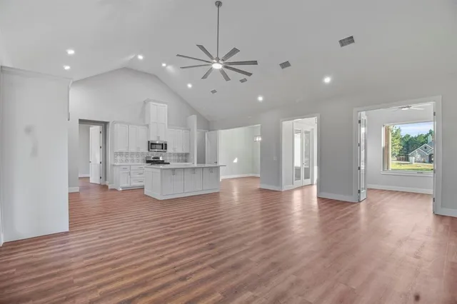 $549,900 | 19682 Dove Rdg Drive, Lindale, TX 75771