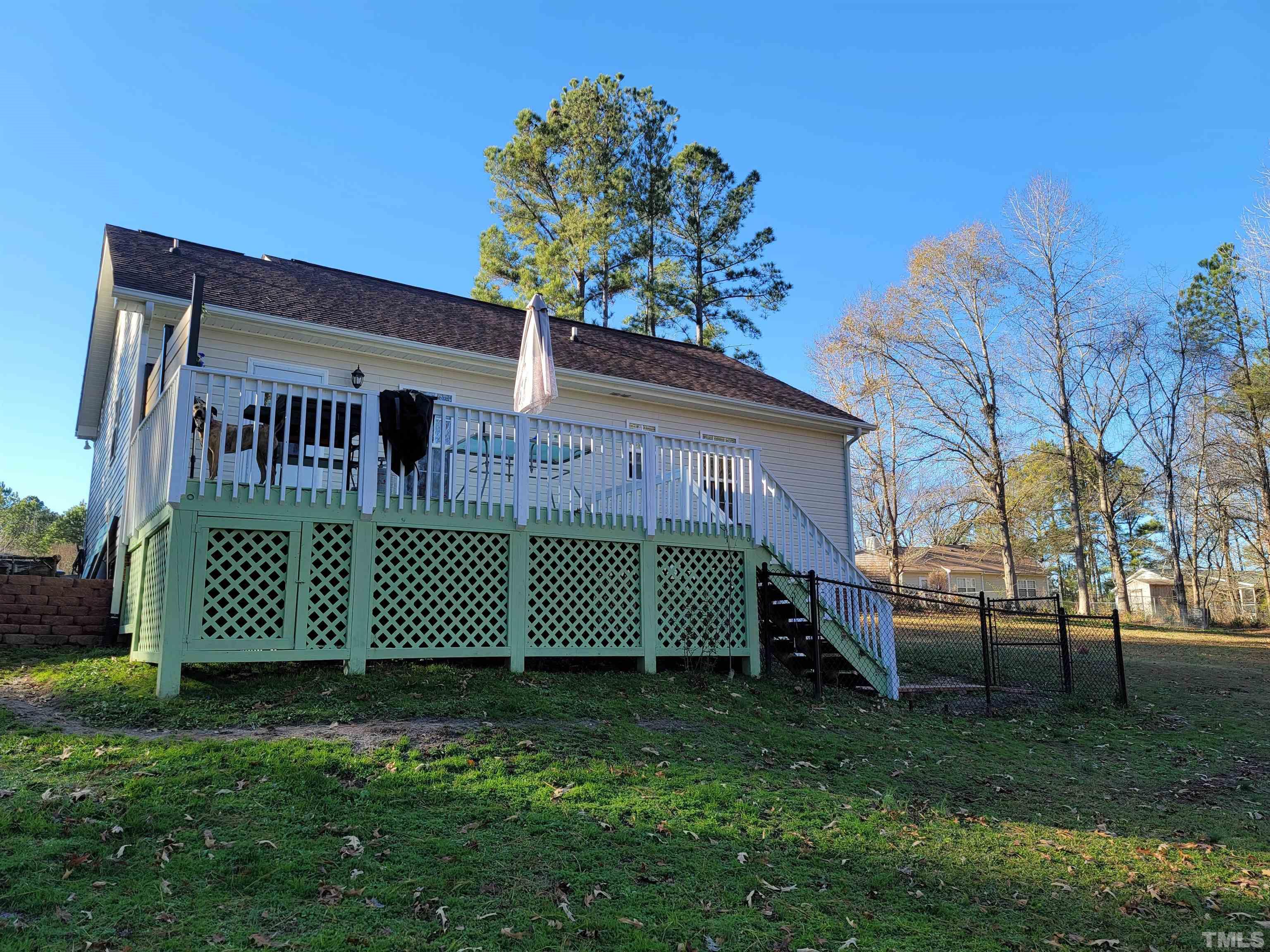 131 Howard Road Fuquay-Varina, NC 27526 - Photo 4 of 22 Gallery Image 4