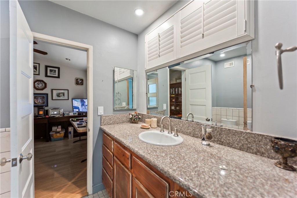 16857 Colven Road Granada Hills, CA 91344 - Photo 17 of 40