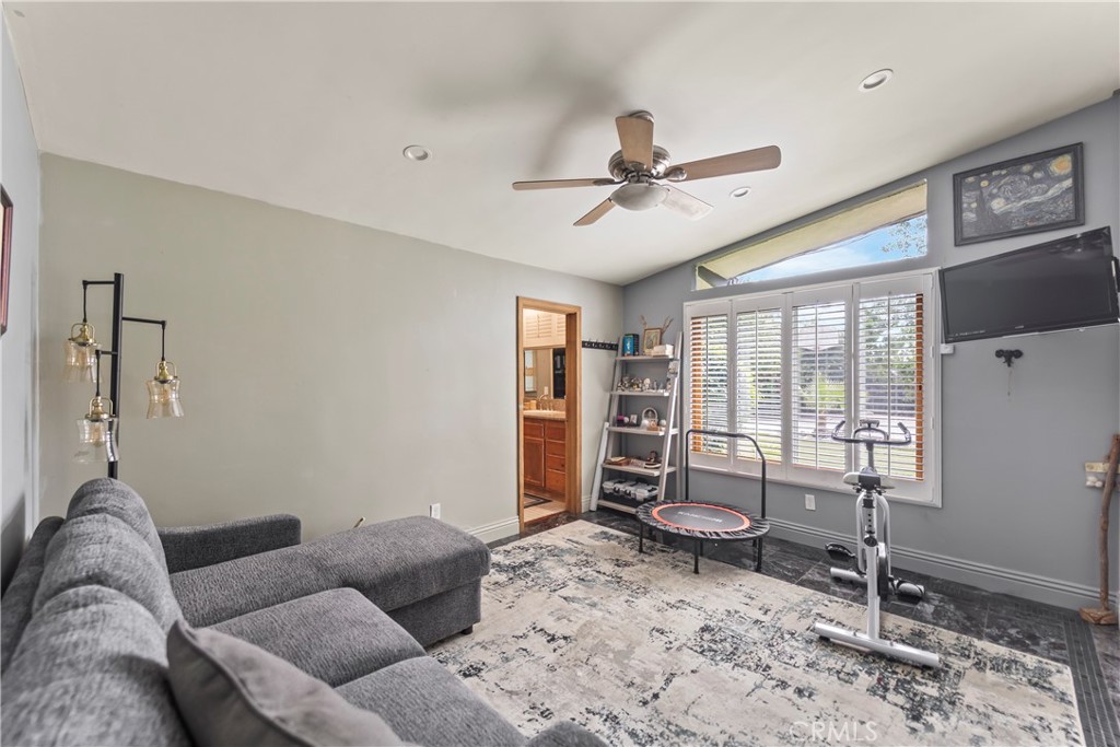 16857 Colven Road Granada Hills, CA 91344 - Photo 18 of 40