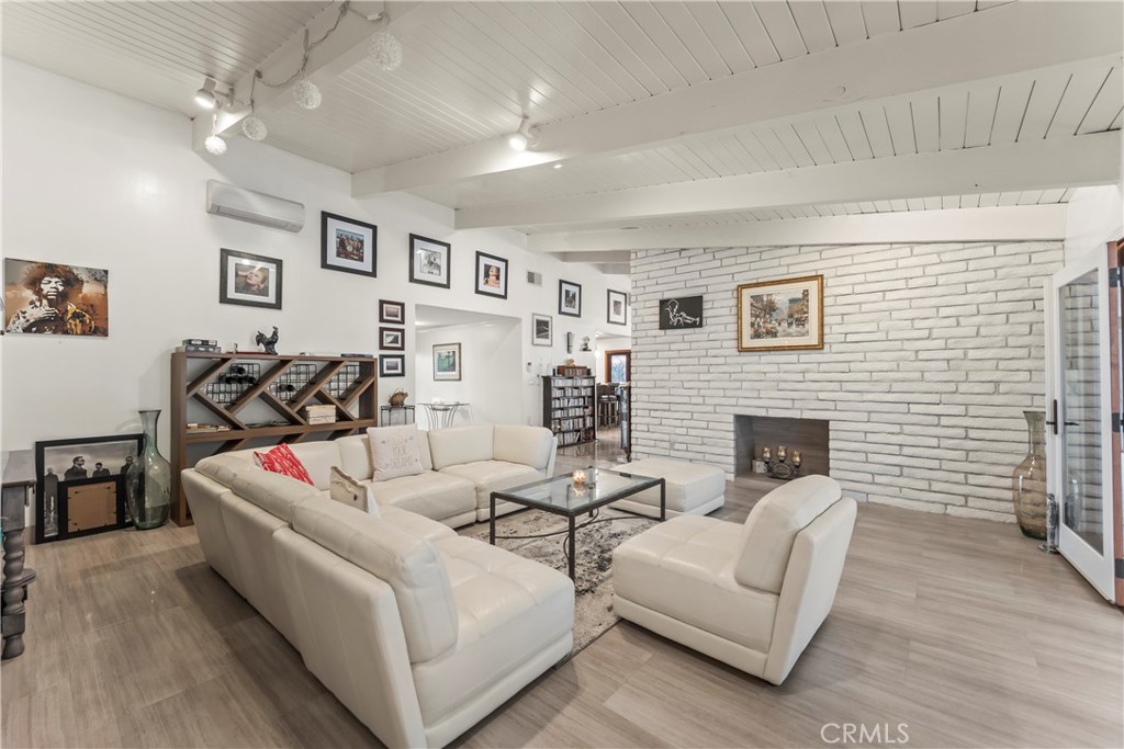 16857 Colven Road Granada Hills, CA 91344 - Photo 5 of 40