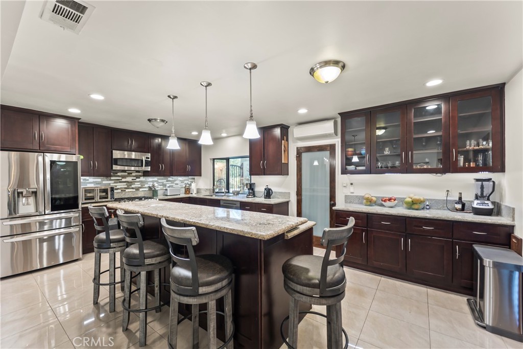 16857 Colven Road Granada Hills, CA 91344 - Photo 10 of 40