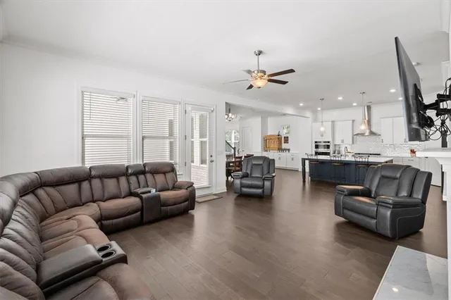 $599,900 | 123 Ivey Way, Woodstock, GA 30188