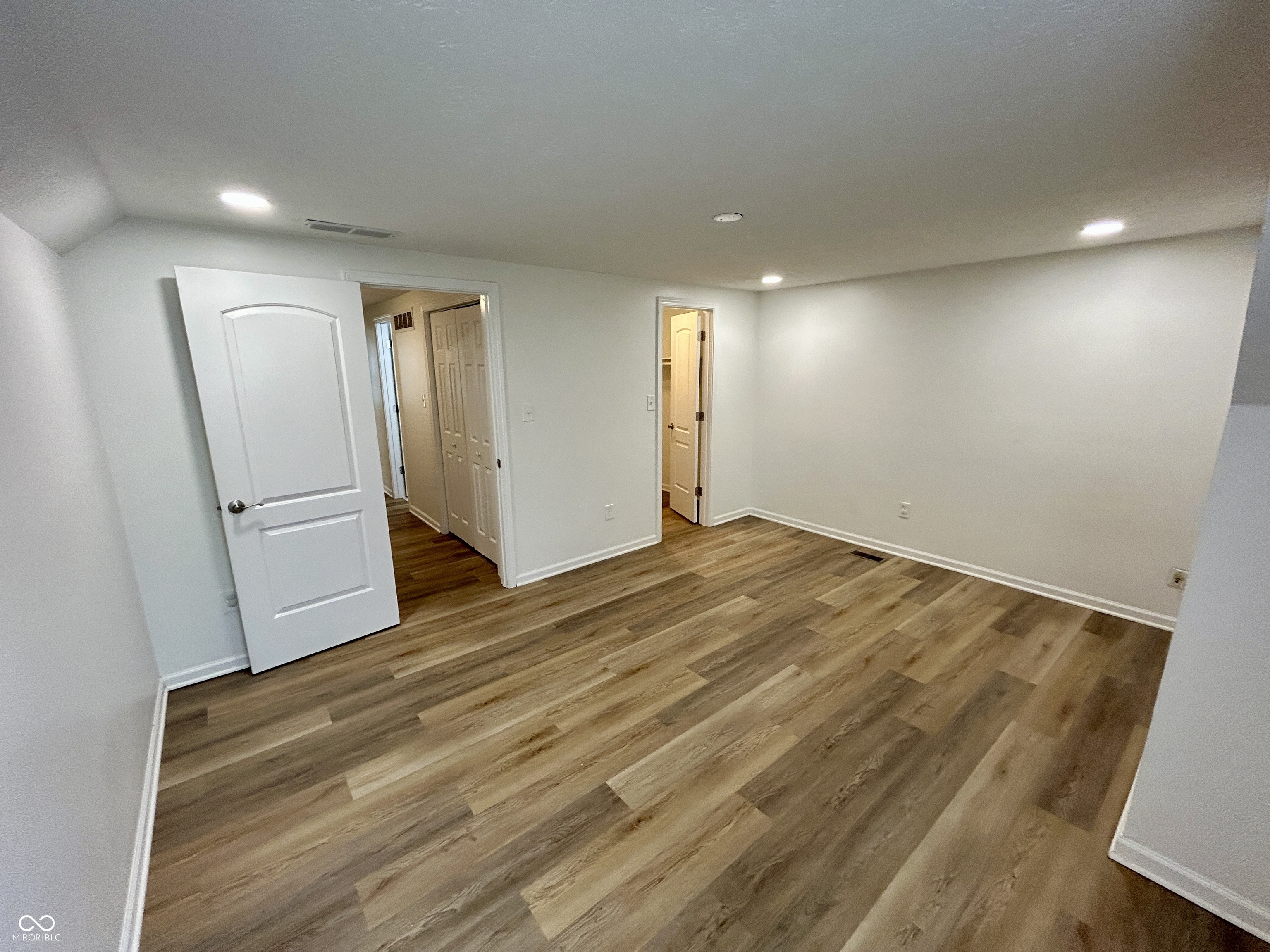 1286 Stonegate Road Greenwood, IN 46142 - Photo 21 of 27