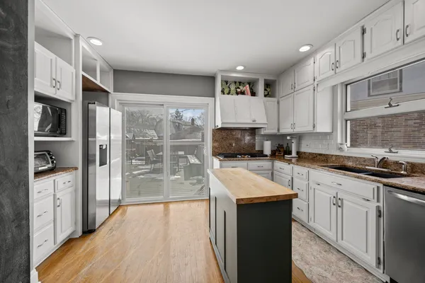 $775,000 | 101 Southcote Road, Riverside, IL 60546