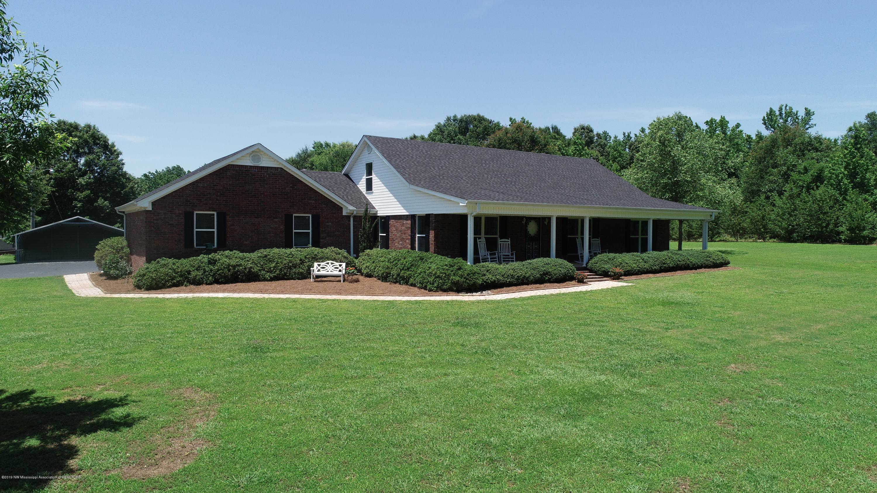 3015 Antioch Road Coldwater, MS 38618 - Photo 6 of 67 0113bfc294ef46b7a138d829a3b58e0030ef7f06