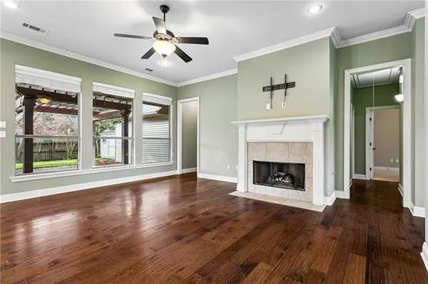 $2,900 | 113 Autumn Creek Drive, Madisonville, LA 70447