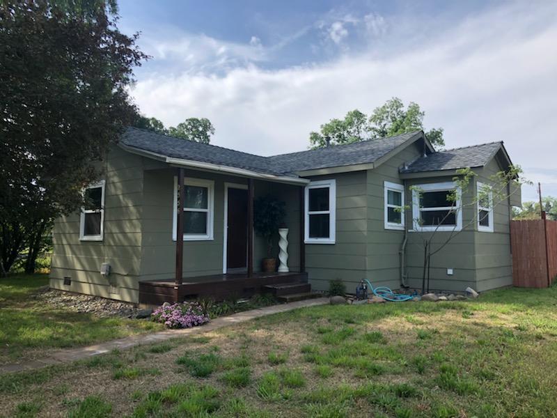 2556 Barney Road Anderson, CA 96007 - Photo 1 of 15 Front of the house