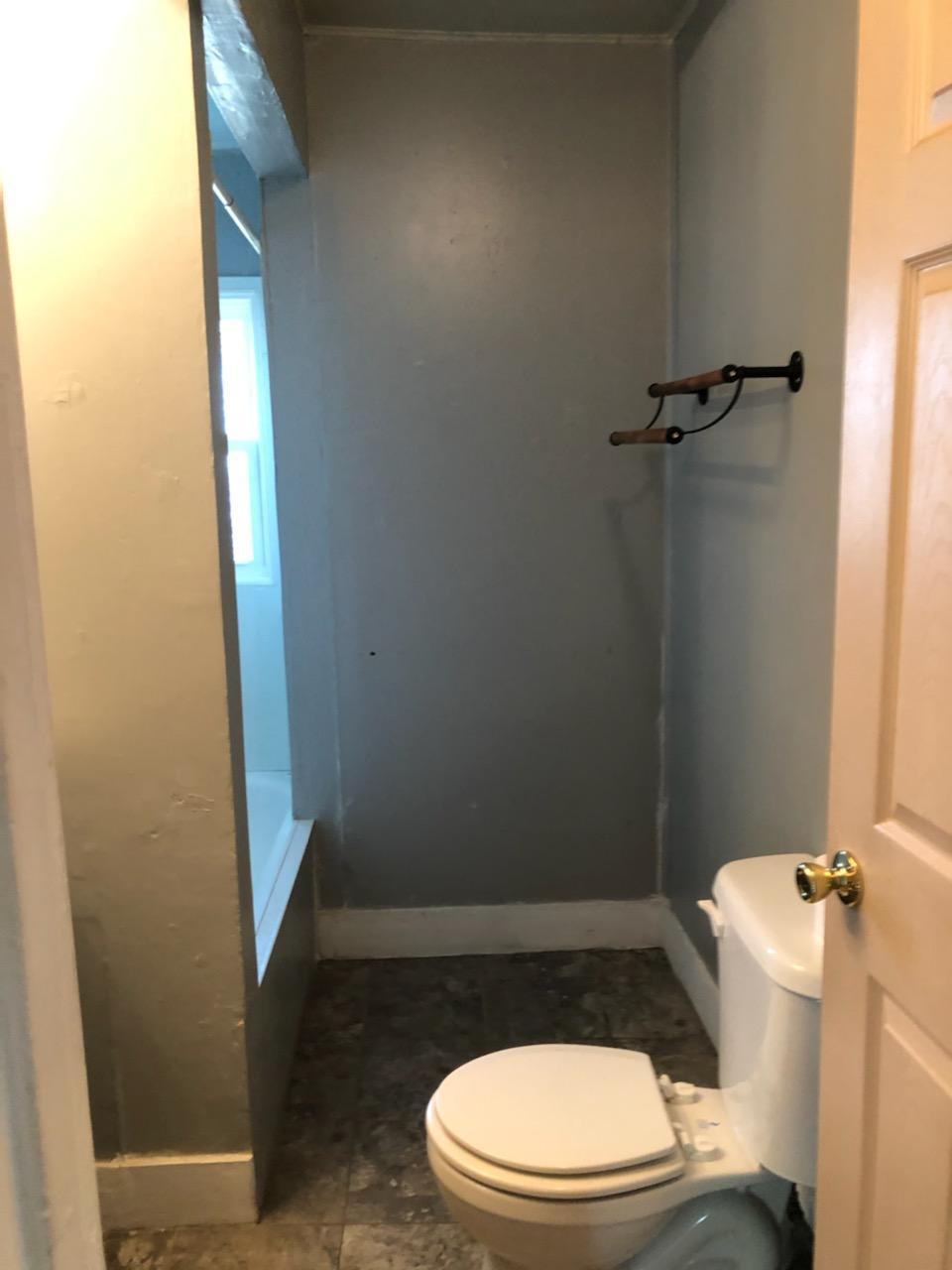 2556 Barney Road Anderson, CA 96007 - Photo 7 of 15 BATH