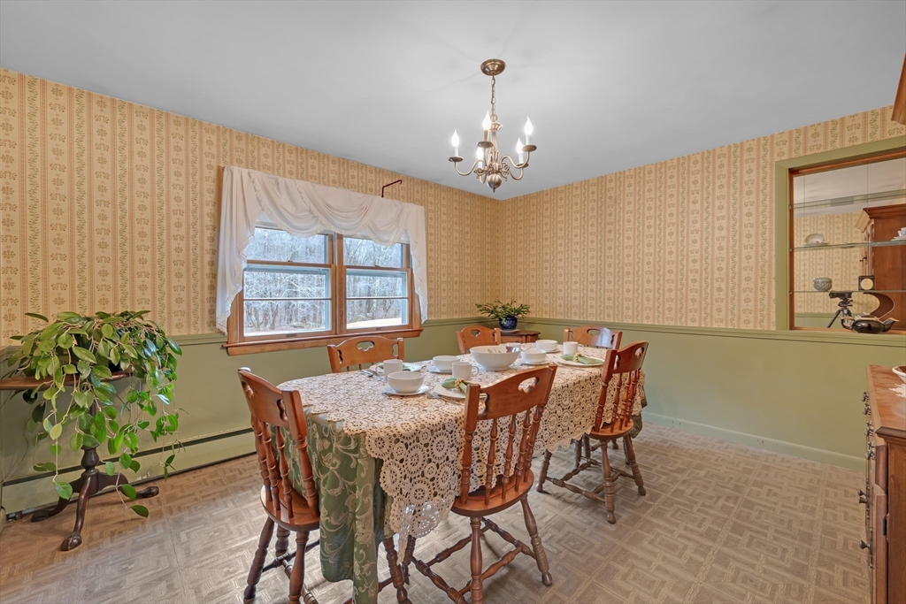 208 New Boston Road Sturbridge, MA 01566 - Photo 5 of 27 Gallery Image 5