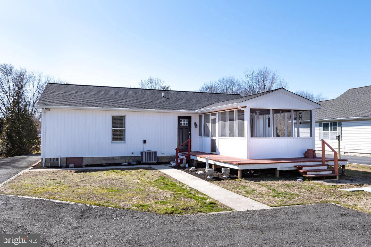 720 Old Love Point Road Stevensville, MD 21666 - Photo 3 of 33