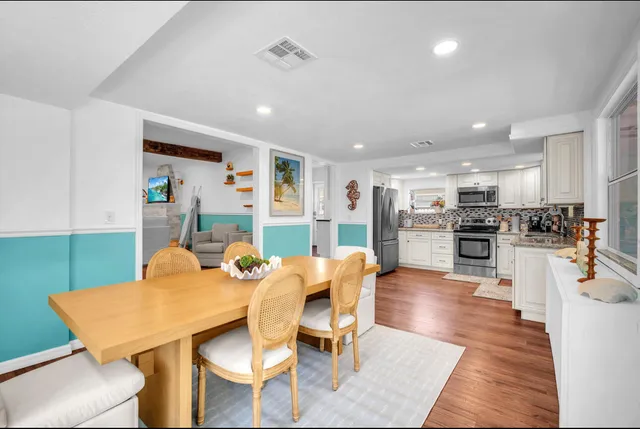 $7,400 | 528 North Palmway, Lake Worth Beach, FL 33460