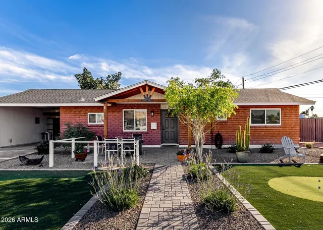 $450,000 | 1561 West 5th Street, Mesa, AZ 85201