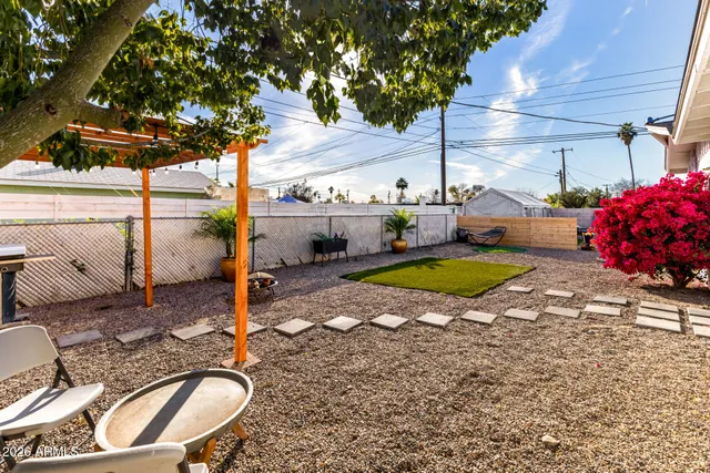 $450,000 | 1561 West 5th Street, Mesa, AZ 85201