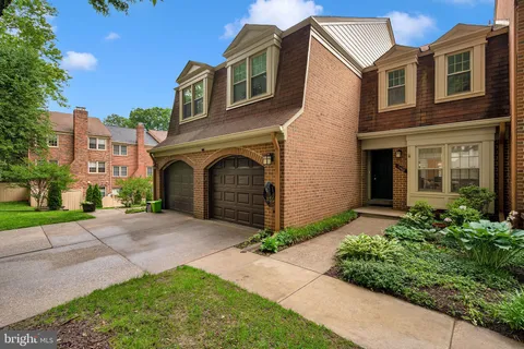 $934,950 | 11402 Empire Lane, Rockville, MD 20852