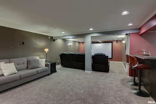 $405,000 | 620 Birdie Lane, Quincy, IL 62305