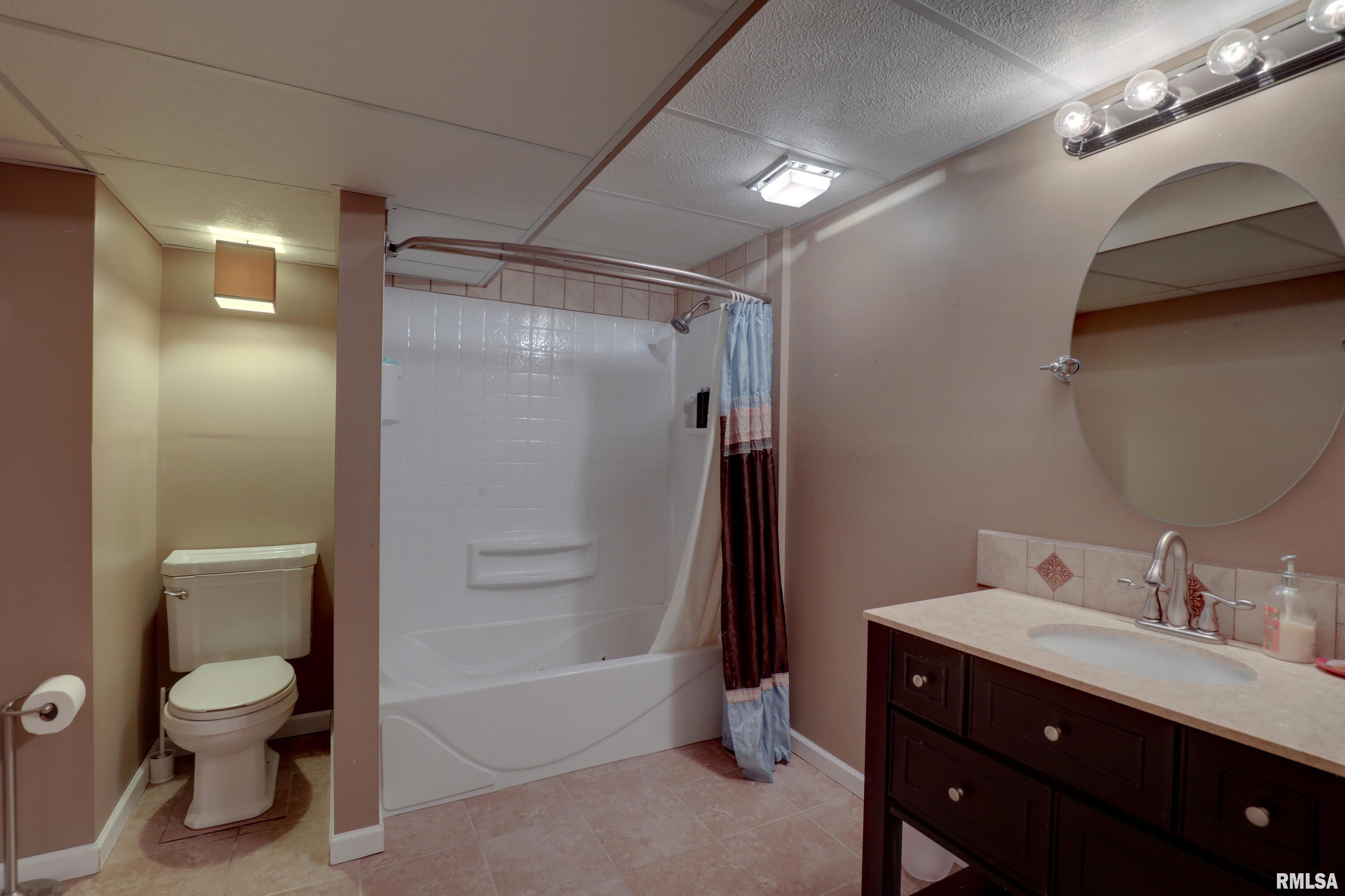 620 Birdie Lane Quincy, IL 62305 - Photo 14 of 16