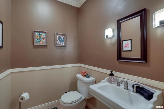 $405,000 | 620 Birdie Lane, Quincy, IL 62305