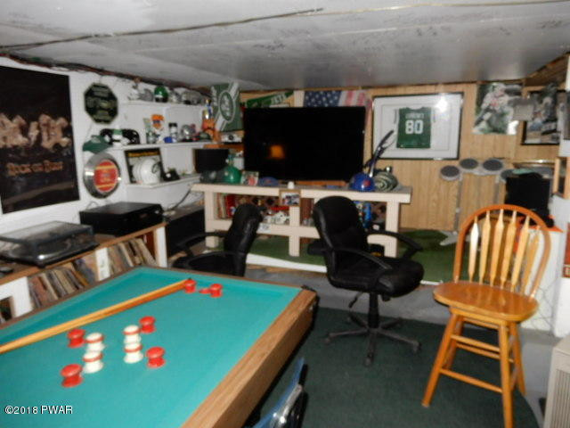 2111 Fawn Lane Bushkill, PA 18324 - Photo 19 of 22