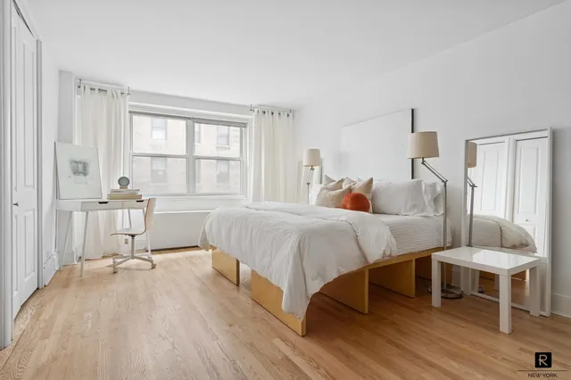 $749,000 | 433 East 56th Street, Unit 6B | Sutton Place