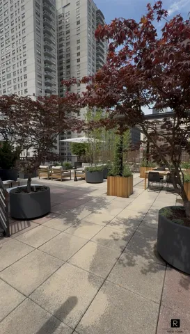 $749,000 | 433 East 56th Street, Unit 6B | Sutton Place