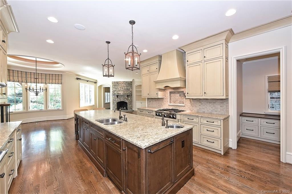 2600 Tanglewood Lane Charlotte, NC 28211 - Photo 18 of 48 Gallery Image 18