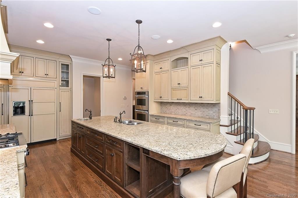 2600 Tanglewood Lane Charlotte, NC 28211 - Photo 20 of 48 Gallery Image 20