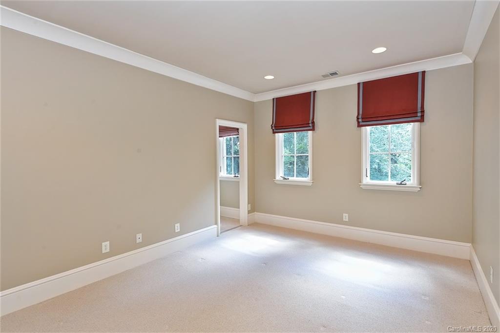 2600 Tanglewood Lane Charlotte, NC 28211 - Photo 39 of 48 Gallery Image 39