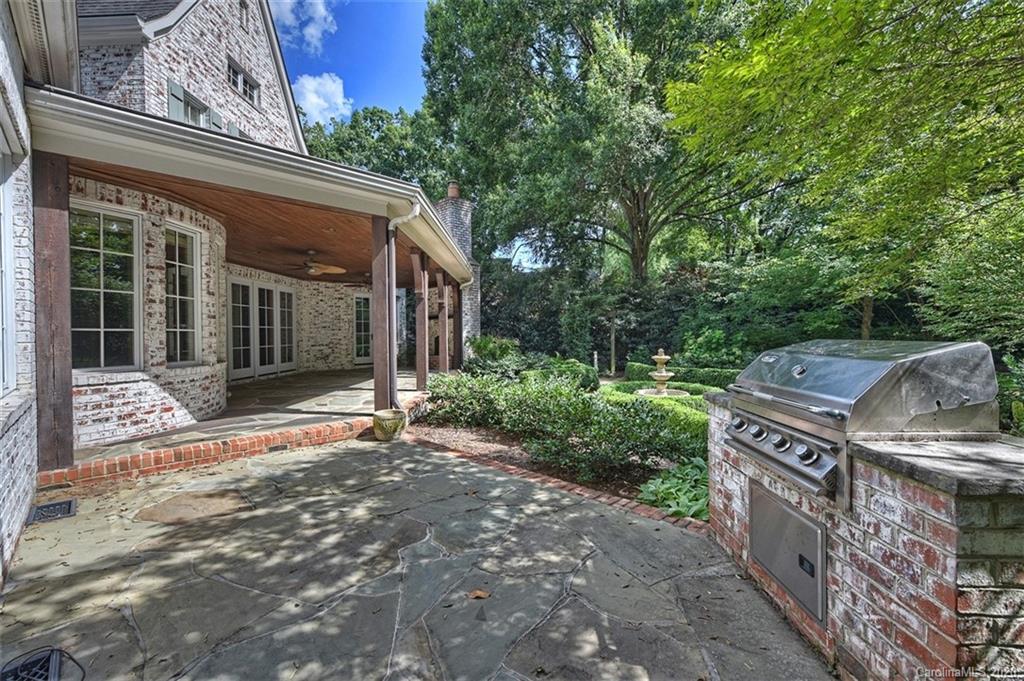 2600 Tanglewood Lane Charlotte, NC 28211 - Photo 44 of 48 Gallery Image 44