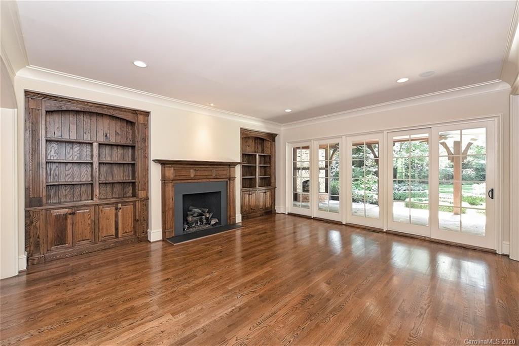 2600 Tanglewood Lane Charlotte, NC 28211 - Photo 10 of 48 Gallery Image 10