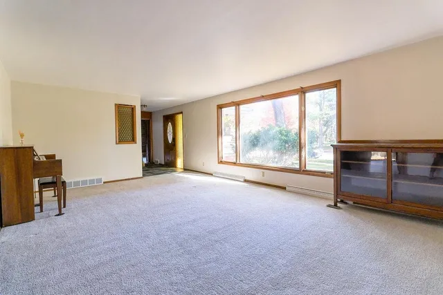 $475,000 | 1913 North Outagamie Street, Appleton, WI 54914