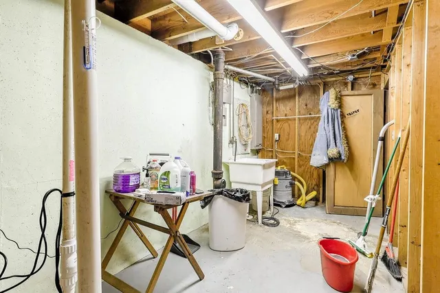 $475,000 | 1913 North Outagamie Street, Appleton, WI 54914