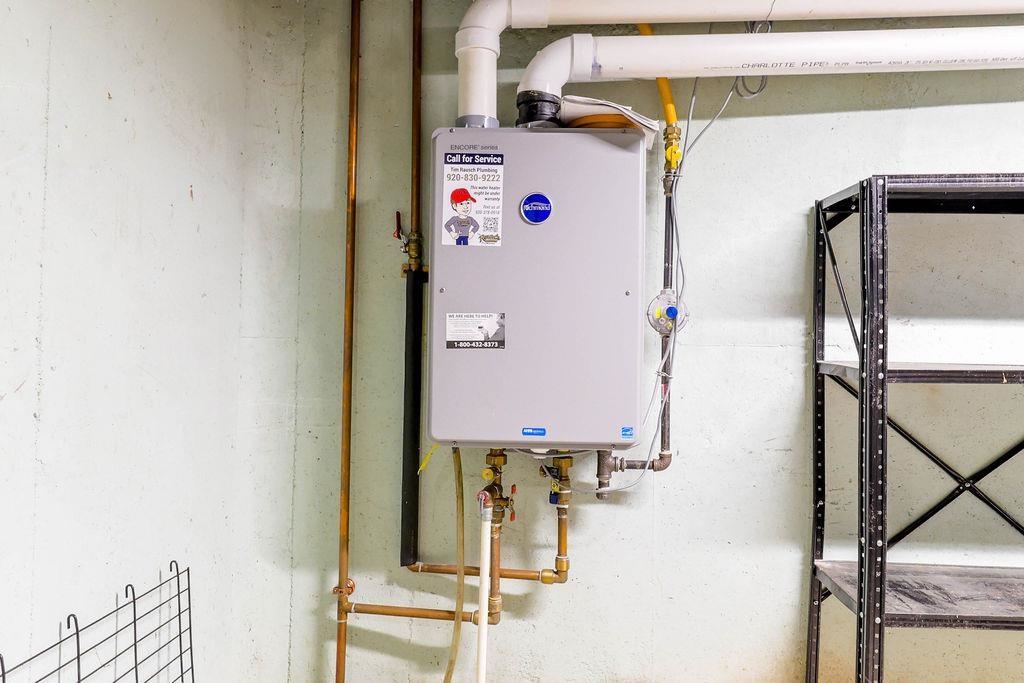 1913 North Outagamie Street Appleton, WI 54914 - Photo 57 of 69