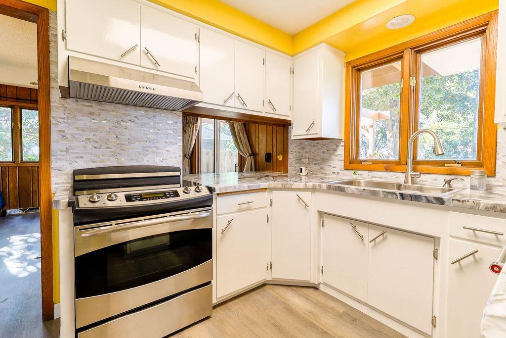 1913 North Outagamie Street Appleton, WI 54914 - Photo 7 of 69