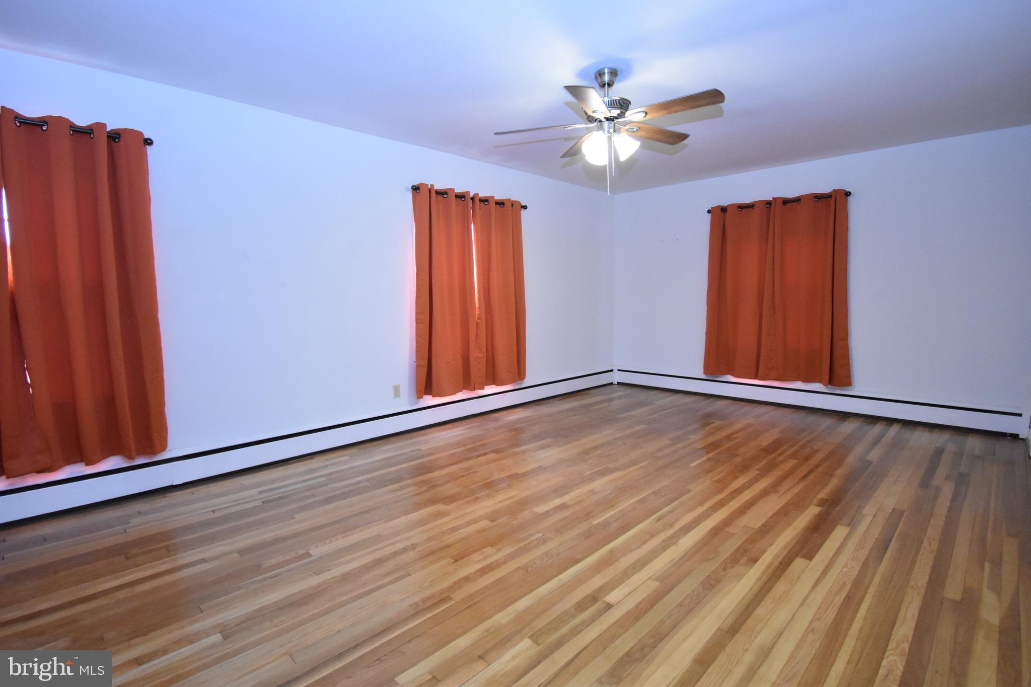 3403 Rolling Rd. Baltimore, MD 21244 - Photo 16 of 27 Primary Bedroom