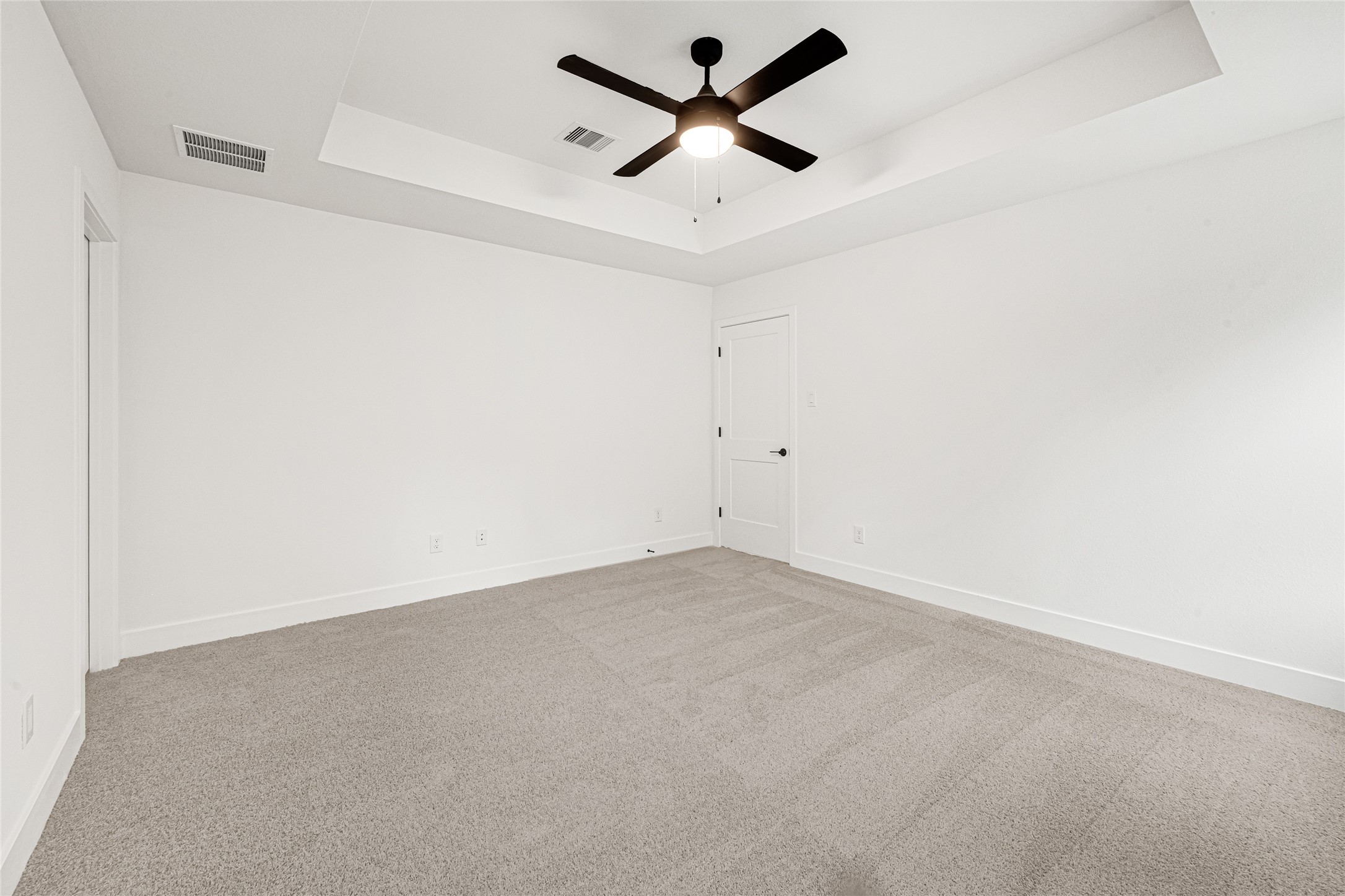 9348 Hard Rock Road Conroe, TX 77303 - Photo 18 of 22 Primary Room