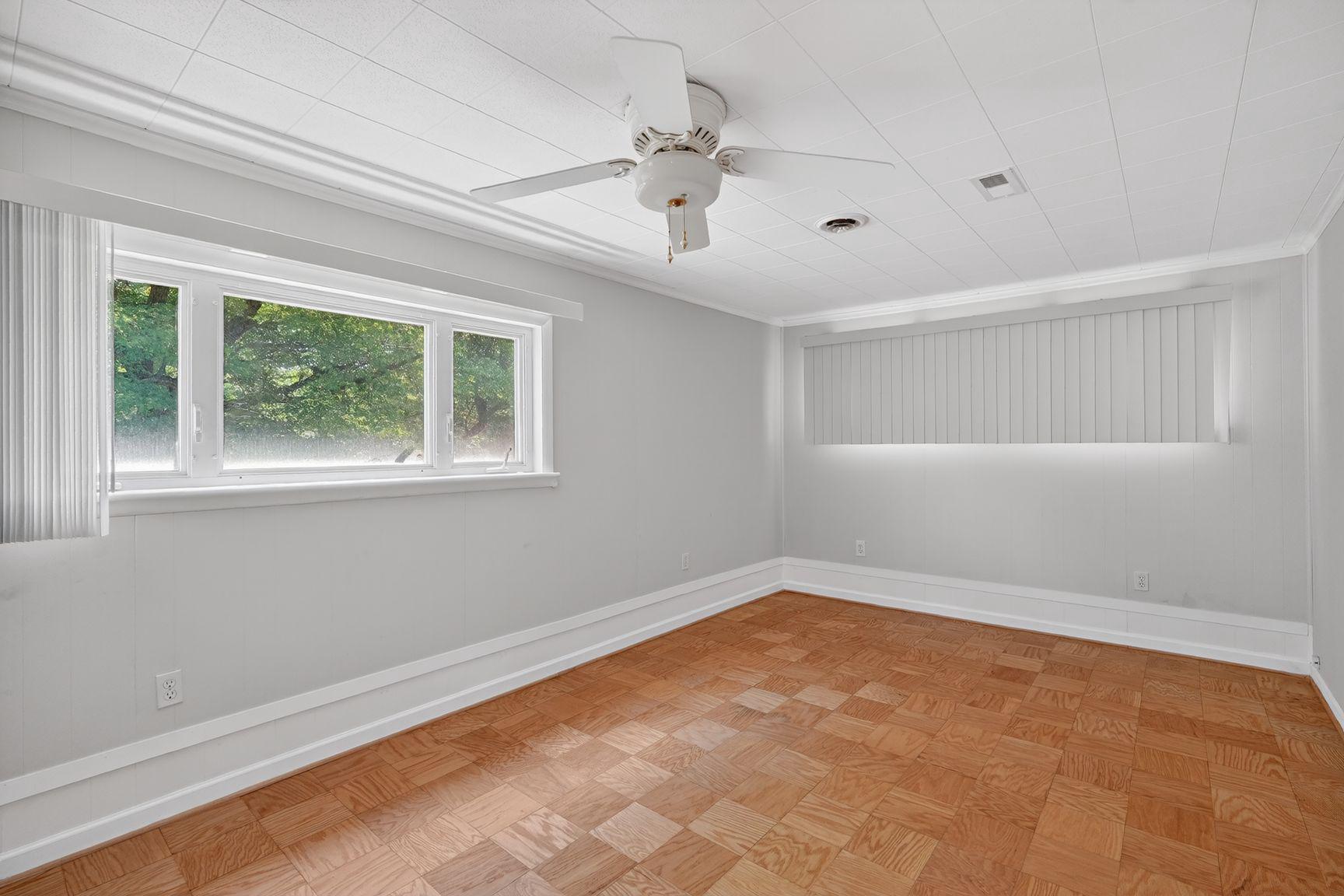4202 Yates Road Beltsville, MD 20705 - Photo 11 of 31 Primary Suite with privarte bath.