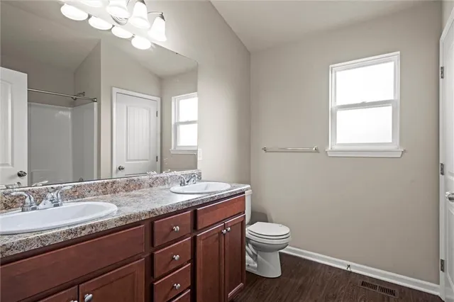 $349,900 | 17187 South Kill Creek Road, Gardner, KS 66030