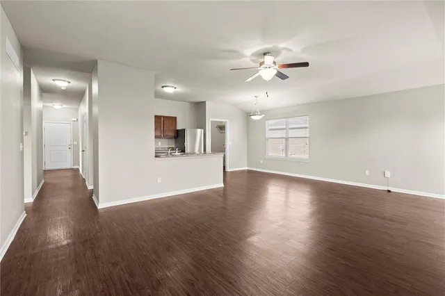 $349,900 | 17187 South Kill Creek Road, Gardner, KS 66030