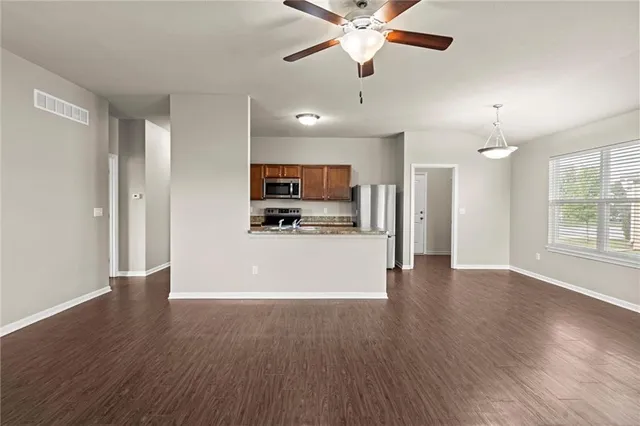 $349,900 | 17187 South Kill Creek Road, Gardner, KS 66030